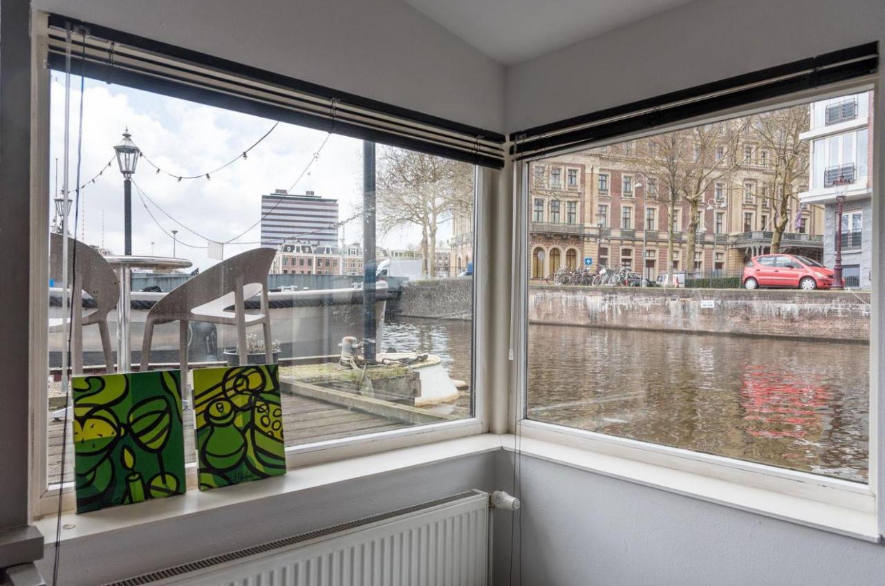 Houseboat Next To Amstel Bed and Breakfast Amsterdam Eksteriør billede